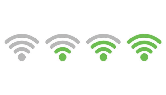 Bem-vindo ao mundo da conectividade sem fio! Configurar uma rede Wi-Fi em casa ou no escritório é fundamental para desfrutar da liberdade de se conectar à internet de qualquer lugar. Nesta introdução, vamos explorar os passos necessários para configurar uma rede Wi-Fi, desde a escolha do roteador até a definição de senhas seguras.

Configurar uma rede Wi-Fi pode parecer desafiador, mas com algumas orientações simples, você pode criar uma rede estável e segura. Primeiro, escolha um roteador que atenda às suas necessidades de velocidade e alcance. Em seguida, siga os passos para configurá-lo adequadamente.

Durante a configuração, defina um nome para sua rede Wi-Fi (SSID) e uma senha segura. Escolha um nome fácil de identificar e evite senhas óbvias. Ajuste outras configurações, como o tipo de segurança (recomenda-se WPA2) e o canal de transmissão. Você também pode criar uma rede de convidados para visitantes temporários.

Como faço para configurar a rede Wi-Fi?

Configurar sua rede Wi-Fi é um processo relativamente simples, que requer alguns passos básicos. Primeiro, conecte seu roteador à fonte de energia e ao modem fornecido pelo seu provedor de serviços de internet. Em seguida, usando um computador ou dispositivo móvel, acesse a interface de configuração do roteador digitando seu endereço IP padrão no navegador.

Além das configurações básicas, você também pode ajustar outras opções avançadas em seu roteador, se desejar. Por exemplo, é possível definir um canal de transmissão específico para evitar interferências com outras redes próximas. Também é possível configurar uma rede de convidados separada para compartilhar o acesso temporário ao Wi-Fi com visitantes.

Como configurar uma rede local passo a passo?

Configurar uma rede local é um processo essencial para desfrutar da conectividade em casa ou no escritório. Para isso, siga os passos a seguir. Primeiro, conecte o roteador à fonte de energia e ao modem fornecido pelo provedor de serviços de internet. Em seguida, utilizando um cabo Ethernet, conecte o roteador ao modem.

Conecte seus dispositivos à rede Wi-Fi usando o nome da rede (SSID) que você definiu anteriormente.
Certifique-se de inserir a senha correta ao conectar-se à rede Wi-Fi.
Caso deseje, ajuste outras configurações avançadas do roteador, como o canal de transmissão, para evitar interferências com outras redes próximas.
Se necessário, crie uma rede de convidados separada para compartilhar o acesso Wi-Fi temporário com visitantes, mantendo sua rede principal protegida.
Lembre-se de salvar as alterações realizadas na interface de configuração do roteador.
Reinicie o roteador para que todas as configurações sejam aplicadas corretamente.
Como fazer para o sinal do Wi-Fi ficar mais forte?

Existem várias maneiras de fortalecer o sinal do Wi-Fi em sua casa ou escritório. Primeiramente, verifique a localização do seu roteador. Posicione-o em um local central, livre de obstruções, longe de paredes densas ou objetos metálicos, que podem enfraquecer o sinal. Certifique-se também de que o roteador esteja em uma posição elevada, como em uma prateleira, para maximizar a propagação do sinal.

Além das medidas físicas, existem configurações que podem otimizar o sinal do Wi-Fi. Ajustar a antena do roteador pode fazer a diferença. As antenas podem ser direcionadas em diferentes direções para otimizar a distribuição do sinal. Também é recomendável atualizar o firmware do roteador para garantir que ele esteja com as últimas correções e melhorias de desempenho.

Qual o melhor roteador para longa distância?

Ao buscar um roteador para atender às necessidades de uma conexão Wi-Fi em longas distâncias, é importante considerar algumas características-chave. Um roteador com tecnologia avançada, como beamforming e amplificadores de alta potência, pode ajudar a direcionar o sinal e aumentar a cobertura em áreas distantes.

Aqui estão dois parágrafos, sendo o primeiro uma lista com algumas opções de roteadores adequados para longas distâncias:

Roteador TP-Link Archer C2300: Este roteador possui tecnologia avançada, como beamforming e amplificadores de alta potência, que ajudam a direcionar o sinal para áreas distantes. Ele oferece uma cobertura confiável e velocidades rápidas, tornando-o uma ótima opção para longas distâncias.
Roteador Asus RT-AC5300: Este roteador é conhecido por sua capacidade de alcance estendido. Com recursos como antenas externas de alto desempenho e múltiplas bandas de frequência, ele oferece uma conexão estável e de alta velocidade em longas distâncias. Além disso, possui tecnologia inteligente de roteamento que prioriza o tráfego e minimiza interferências.
Roteador Netgear Nighthawk AX12: Este roteador é projetado para oferecer excelente cobertura em longas distâncias. Com suporte para a tecnologia Wi-Fi 6 (802.11ax), ele fornece velocidades ultrarrápidas e maior capacidade de conexão, garantindo um desempenho superior mesmo em ambientes com múltiplos dispositivos.
Roteador Linksys MR9000: Este roteador é ideal para cobrir grandes espaços com sinal Wi-Fi. Possui tecnologia de beamforming para direcionar o sinal aos dispositivos conectados, proporcionando uma conexão estável em longas distâncias. Além disso, oferece suporte para velocidades de internet mais altas e recursos de segurança avançados.
Qual é a diferença entre Wi-Fi e internet?
O Wi-Fi e a internet são conceitos diferentes, embora frequentemente sejam usados de forma intercambiável. A internet refere-se à rede global de computadores interconectados que permite o compartilhamento de informações e o acesso a serviços online. É um conjunto de protocolos e infraestruturas que possibilitam a transferência de dados em escala global.

Embora o Wi-Fi seja frequentemente utilizado para acessar a internet, é importante notar que nem todo dispositivo com Wi-Fi está necessariamente conectado à internet. O Wi-Fi permite que os dispositivos se comuniquem entre si dentro de uma rede local, mesmo que não haja conexão à internet disponível.